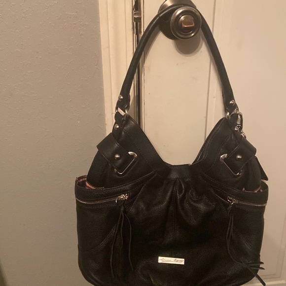 Etienne aligned purse zippered compartments on each side and back of purse - Picture 3 of 8